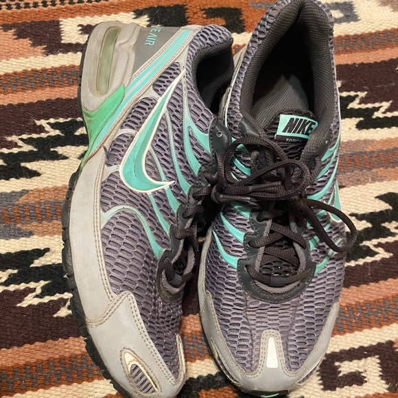 Used Nike  air max!!! - Picture 2 of 3